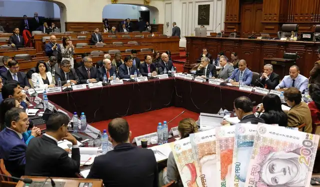 Ministros asistieron a comisiones para sustentar el debate de Ley de Presupuesto 2026. Foto: composición LR/Congreso   