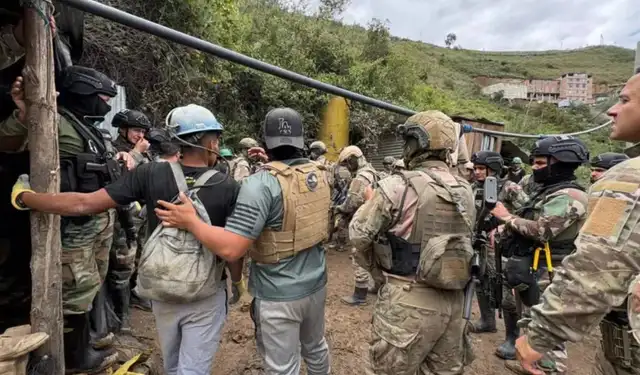 Los 29 mineros fueron rescatados con vida. Foto: Mindef Los 29 mineros fueron rescatados con vida. Foto: Mindef