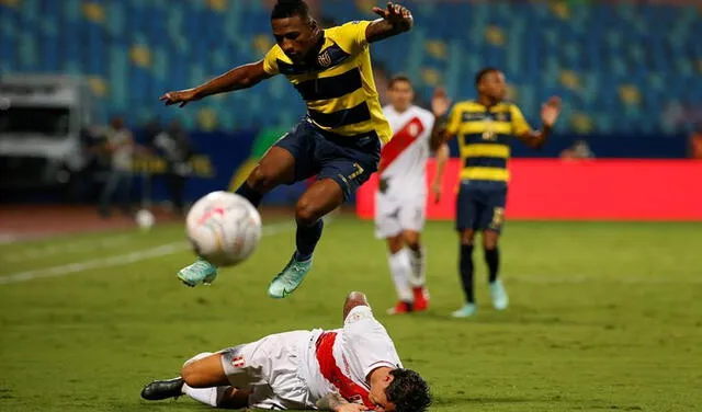 Perú y Ecuador empataron 2-2 en la cuarta fecha de la Copa América. Foto: EFE