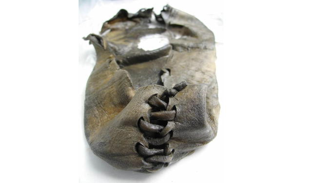 Un zapato de la Edad del Bronce antiguo encontrado en 2006 .. Foto; Consejo del condado de Innlandet)