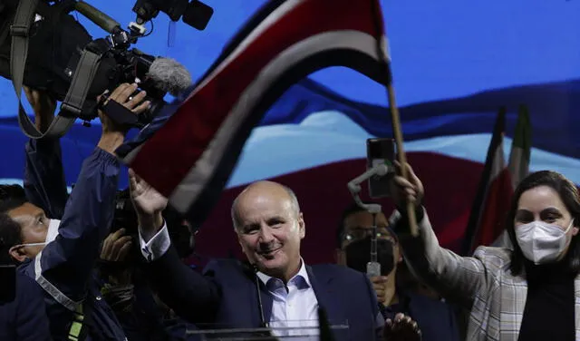Líder del escrutinio. El expresidente Figueres Olsen podría volver al poder en Costa Rica. Foto: EFE