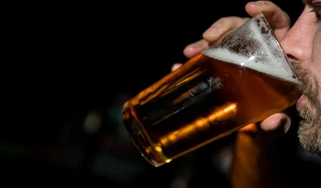 El estudio asoció a la cerveza con niveles más altos de grasas visceral. Foto: AFP