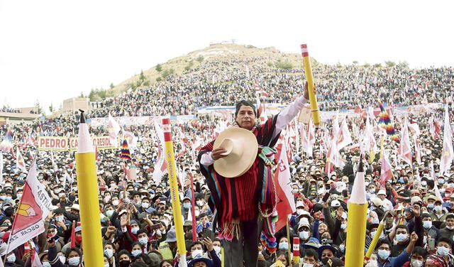 Juliaca. El candidato de Perú Libre, Pedro Castillo, tuvo en Juliaca (Puno) lo que sería el más multitudinario mitin de estas elecciones generales. Foto: José Cristobal
