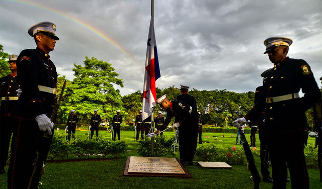 Duelo Nacional en Panamá Duelo Nacional en Panamá