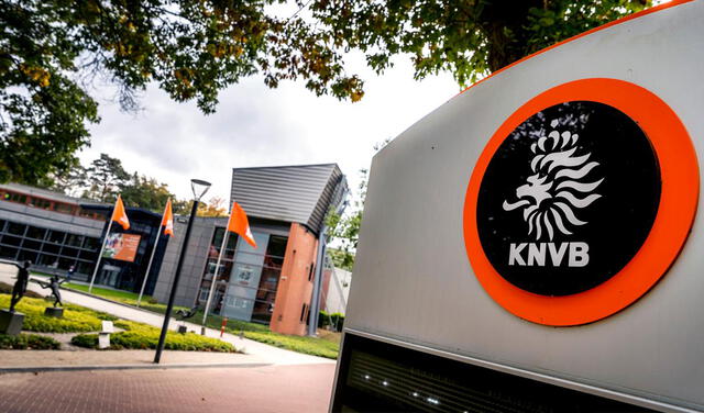 En los últimos años, la KNVB ha redoblado esfuerzos por la integración de las mujeres en el fútbol. Foto: KNVB