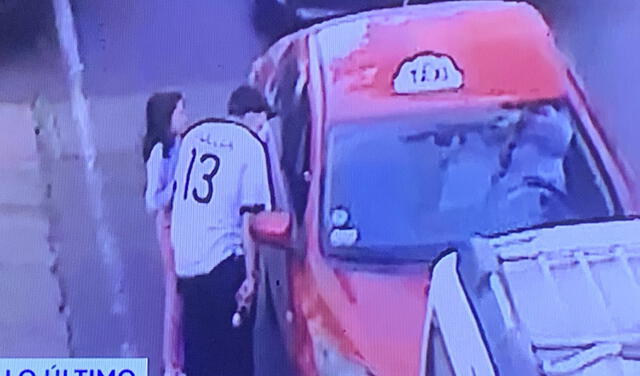 Sujeto escapó del lugar en un taxi rojo de placa F7C193. Foto: Latina