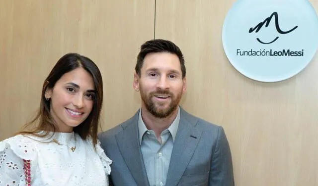 Lionel Messi y Antonella en el SJD Pediatric Cancer Center. Foto: Lionel Messi/Instagram.
