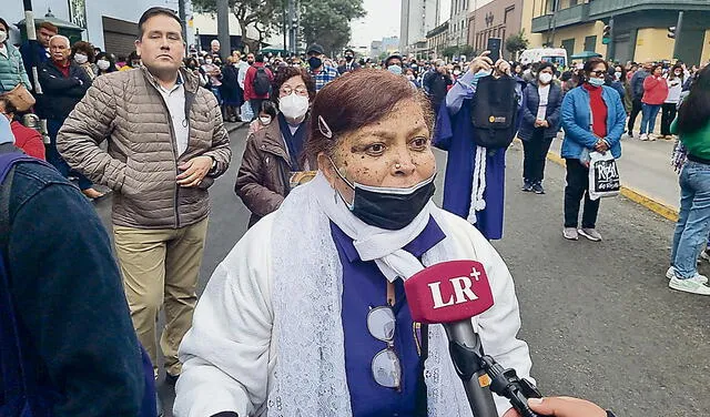 Devota. Sara Montoya dice que la imagen cura sus males. Foto: difusión