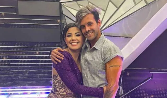 Estella Torres estuvo acompañada de Kevin Salas en la final de El artista del año. Foto: Kevin Salas / Instagram