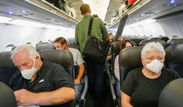 El artículo personal es un bolso u artículo ligero que una persona puede llevar consigo en el avión