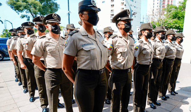 La Policía Turística de Ecuador, que cuenta con efectivos repartidos en Guayaquil, Quito, Cuenca y Montañita