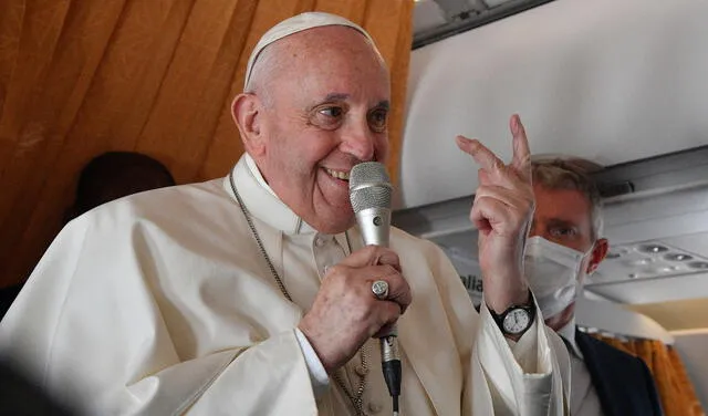 Papa Francisco bromea tras ser operado del colon: “Algunos me querían muerto”