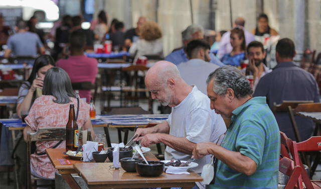 Río de Janeiro reabre bares y restaurantes este 9 de abril. Foto: EFE
