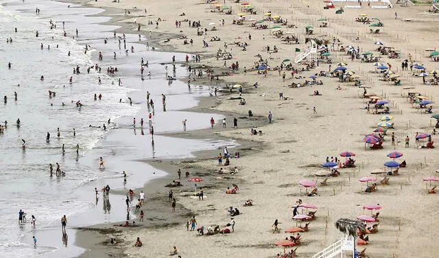 Año Nuevo, Playas