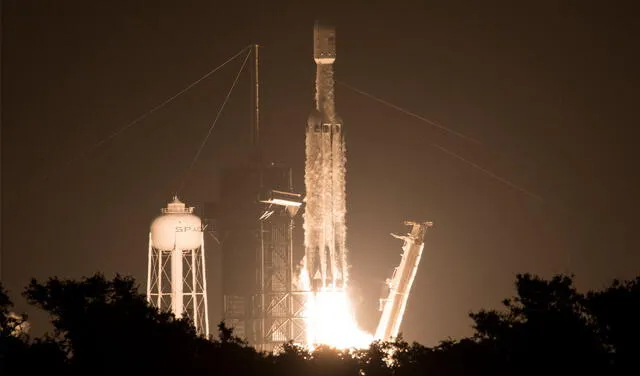 El cohete Falcon Heavy ya ha realizado varias misiones gubernamentales y comerciales. Foto: AFP