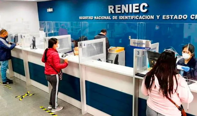 Puedes solicitar y recoger el DNI con el nombre corregido en las oficinas de Reniec. Foto: Reniec