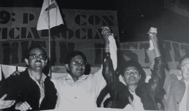 El primer alcalde de Villa El Salvador fue Miguel Azcueta Gorostiza de la organización Izquierda Unida