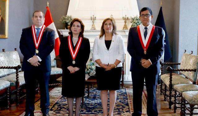 Dina Boluarte, Elvia Barrios, Javier Arévalo y José Williams. Foto: Presidencia