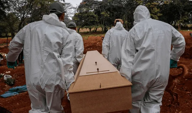 Brasil registró 29.500 muertes por el coronavirus en enero, la tercera cifra más alta de la crisis sanitaria. Foto: AFP