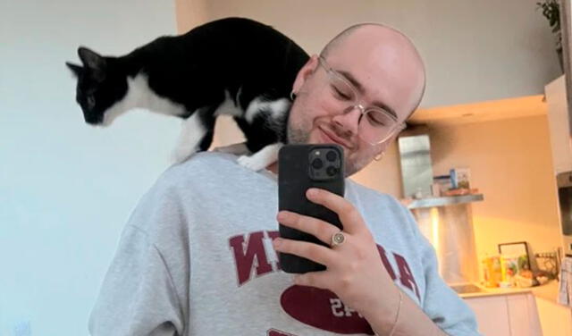 Facebook viral: joven gasta 100 dólares para saber lo que tenía su gatita, pero esta solo estaba harta de él