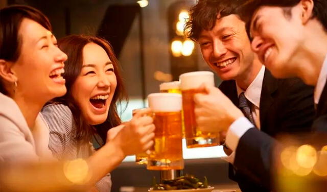 Japón abre un concurso para promover que sus jóvenes beban más alcohol