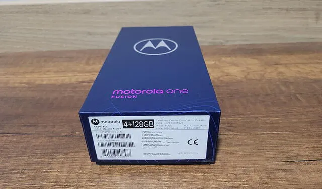 Caja del Motorola One Fusion