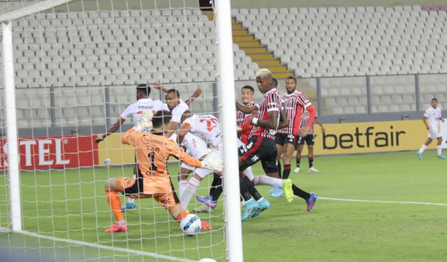 Ayacuchos FC vs. Sao Paulo han protagonizado un gran primer tiempo en la Copa Sudamericana. Foto: