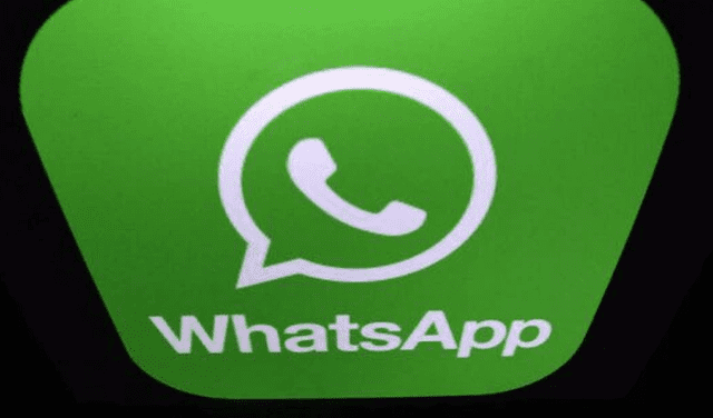 WhatsApp tiene la opción de activar el 'modo oscuro'. Foto: AFP