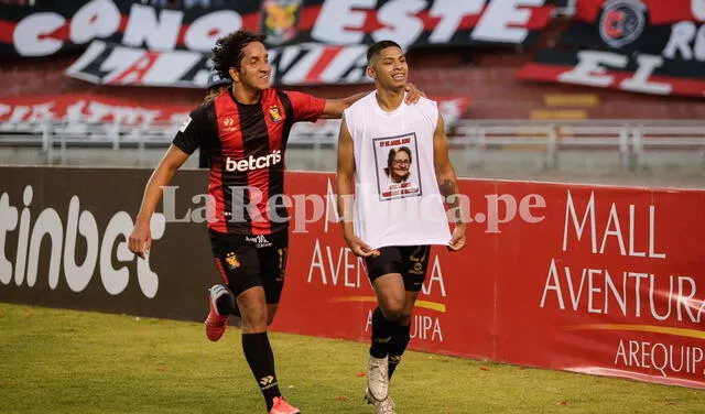 Kevin Quevedo festeja el segundo gol para Melgar. Foto: Rodrigo Talavera/La República
