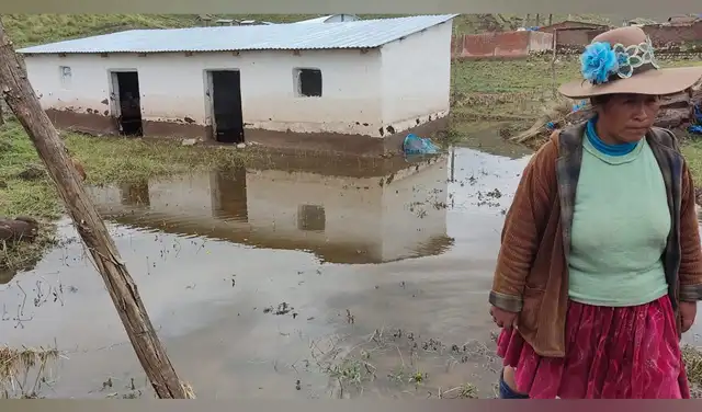 Los afectados reportaron la pérdida de cultivos de pastos mejorados, sembríos y la inundación de dos viviendas. Foto: PNP