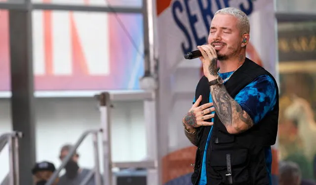 J Balvin se convierte en el cantante con más videos de un billón de vistas. Foto: AFP.