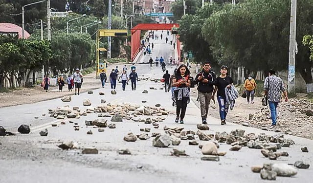 Huánuco. Las vías principales nuevamente fueron bloqueadas en esta ciudad. Foto: Página 3