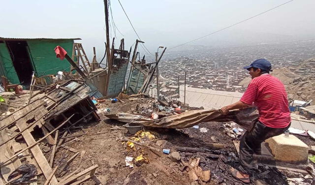 Julio solicita apoyo a las autoridades locales con la reconstrucción de su vivienda. Foto: Deysi Portuguez/URPI-LR