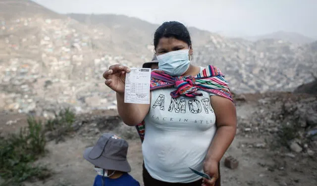 Vacunación en Perú. Foto: Antonio Melgarejo Yaranga