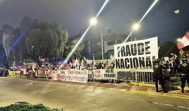 Violencia. Grupos ultras hostigaron por candidata Fujimori. Foto: Marco Cotrina/La República
