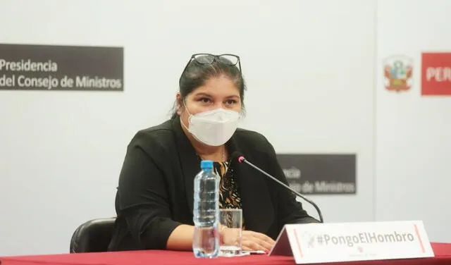 Nuria Esparch asegura en conferencia de prensa que el presidente Francisco Sagasti desde un inicio señaló que los ministros no debían tener preferencia en la vacunación. Foto: PCM