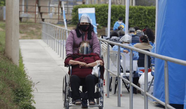 Las personas con capacidad pueden acercarse a los establecimientos de salud el Minsa para solicitar el Certificado de Discapacidad. Foto: Carlos Contreras / La República