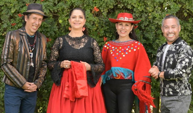 Adolfo Salazar, Saywa, Nancy Manchego y Lalo Arroyo juntos en el concierto La Noche del huayno. Foto: difusión