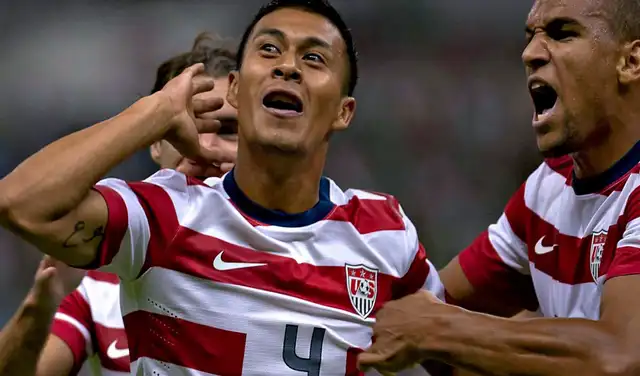 Michael Orozco puso el gol del histórico 1-0 contra México de 2012 en el Estadio Azteca. Foto: AFP Michael Orozco puso el gol del histórico 1-0 contra México de 2012 en el Estadio Azteca. Foto: AFP