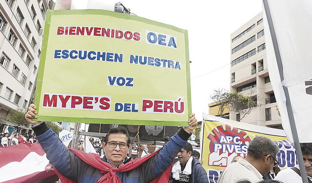 Disturbios. Los mismos que denunciaron fraude electoral en 2021 protestaron contra la OEA.Foto: Félix Contreras/La República