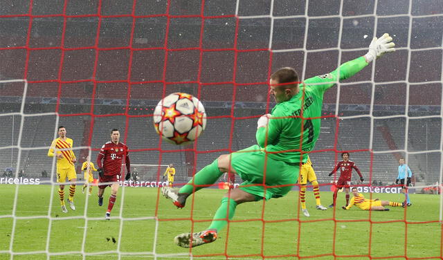 FC Barcelona cayó 3-0 ante Bayern Múnich y fue eliminado de la Champions League. Foto: @Champions