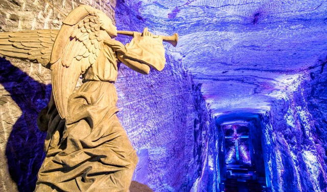 La Catedral de Sal alberga esculturas de mármol y sal a 180 metros bajo tierra. Foto: National Geographic