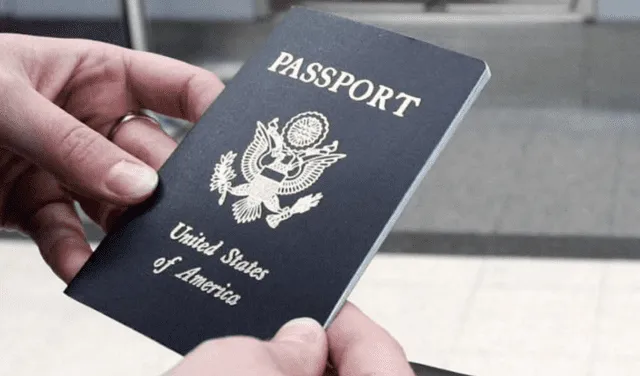 El pasaporte es uno de los documentos que se deben llevar en la entrevista para obtener la visa de turista. Foto: AFP