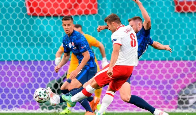 Eslovaquia venció 2-1 a Polonia en San Petersburgo. Foto: EFE