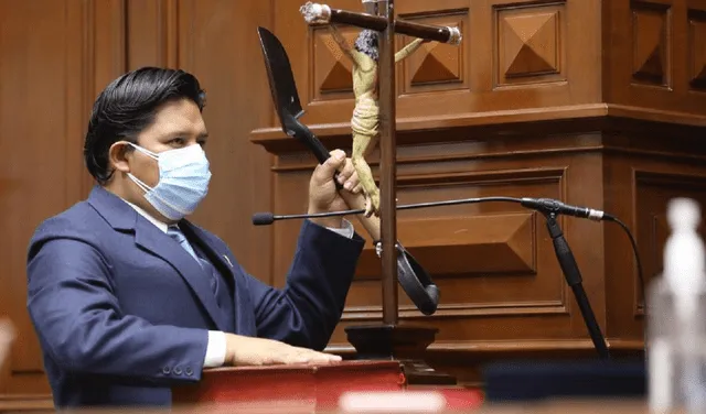 Ilich López descarta que se venga impulsando un pedido de vacancia desde el Legislativo. Foto: Congreso