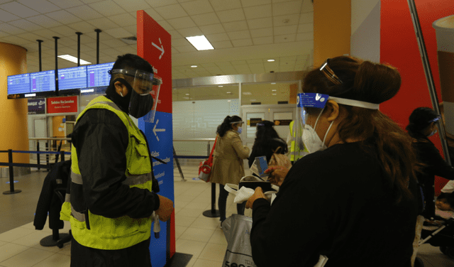 Toque de queda en Lima y Callao: ¿cómo saber si cancelaron mi vuelo en el aeropuerto Jorge Chávez? | 5 de abril | Pedro Castillo | Orden de inmovilización social obligatoria