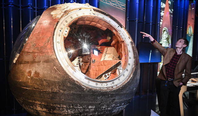 Cápsula en la que viajó Gagarín es exhibida por el 60 aniversario de su vuelo. Foto: AFP