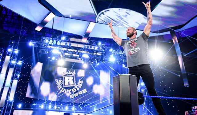 Edge habla sobre su primera lucha en SmackDown en 10 años