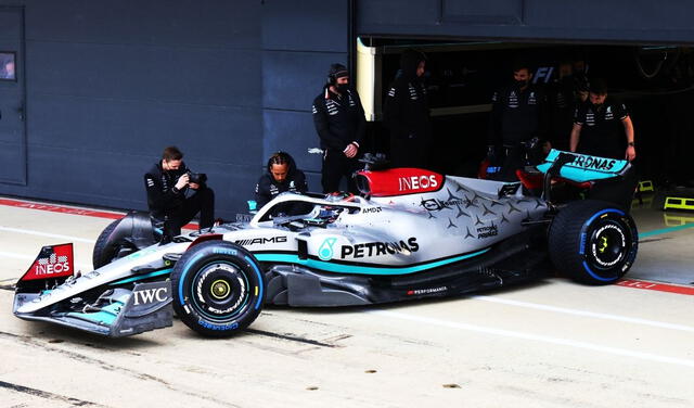 Así estrenó Lewis Hamilton su nuevo W13. Foto: Mercedes F1.
