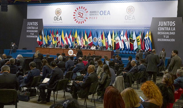 Señal. Misión de alto nivel de la OEA que llegó al Perú había presentado recién un preinforme. Foto: AFP